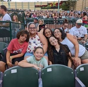 Meet your Posher, Lydia